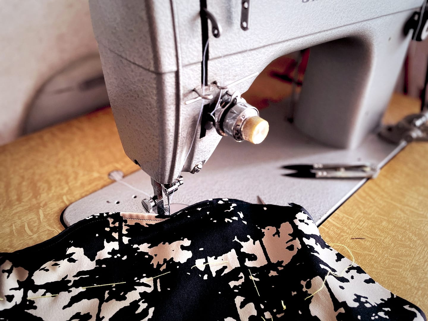 新潟市西蒲区お直しお店の「ぼんぼんぷらん」のホームページで使用する画像です。 heroセクションの背景イメージ画像です。