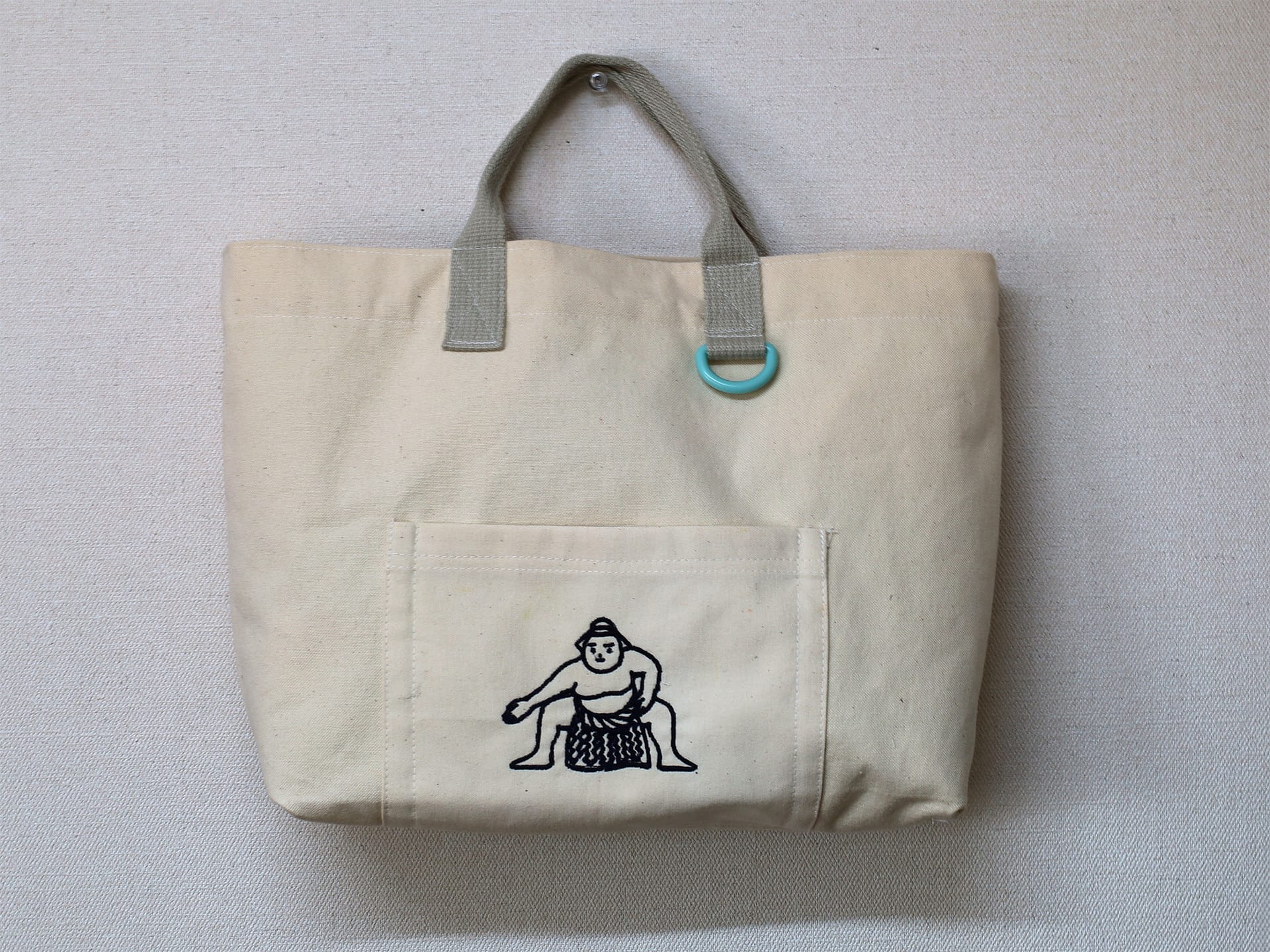 新潟市西蒲区お直しお店の「ぼんぼんぷらん」のホームページで使用する画像です。アイキャッチ画像「カスタム帆布トートバッグのご紹介」です。